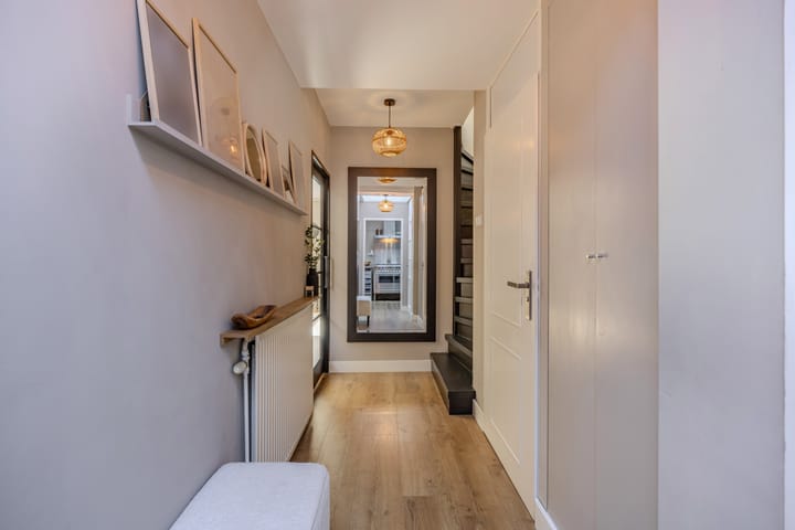 Tussenwoning te koop: Salamander 42, Huizen