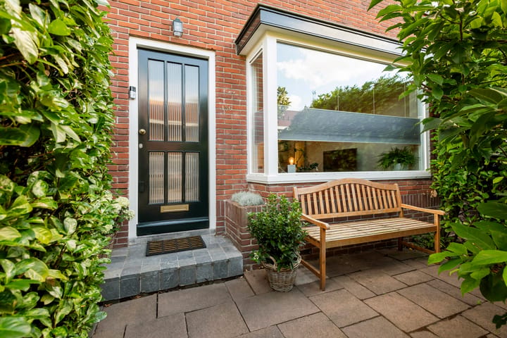 Tussenwoning te koop: Borchsatelaan 136, Rotterdam