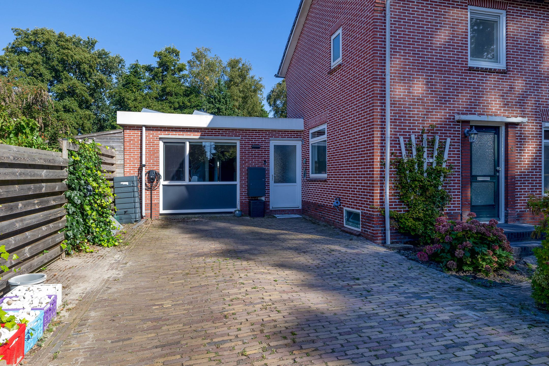 Photo 39 of Schoolstraat 4