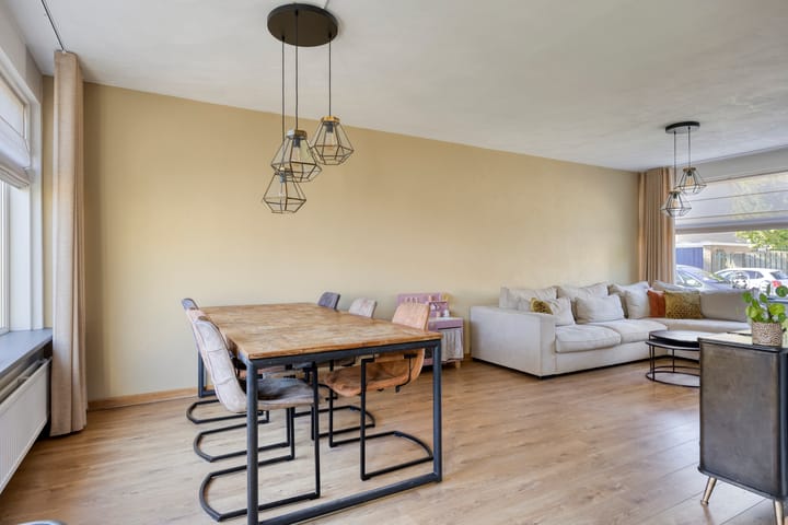 Tussenwoning te koop: Jan Pietersz. Coenstraat 19, Best