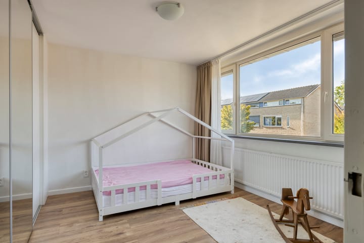Tussenwoning te koop: Jan Pietersz. Coenstraat 19, Best