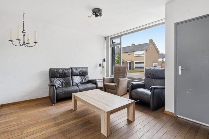 Tussenwoning te koop: Alverstraat 12, Ooij