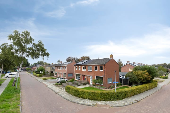 Foto 2 van Troelstralaan 15