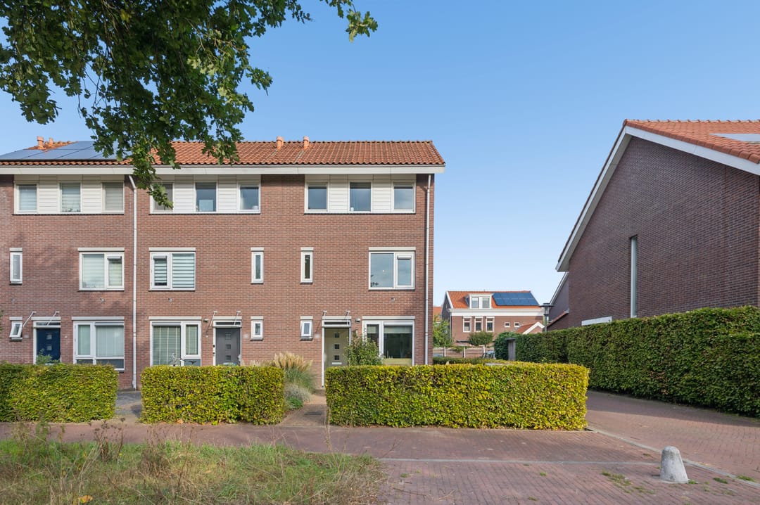 Photo 38 of Stakenberg 32