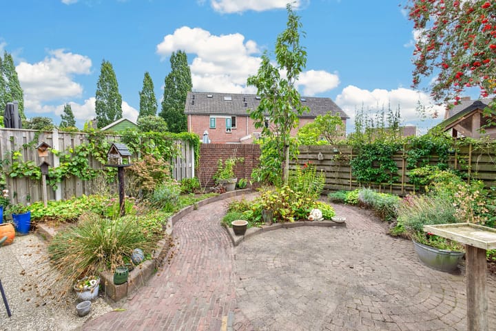 Tussenwoning te koop: Punterstraat 7, Lemelerveld