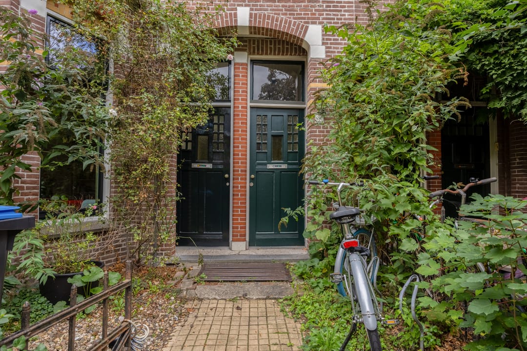 Photo 2 of Pater Brugmanstraat 35