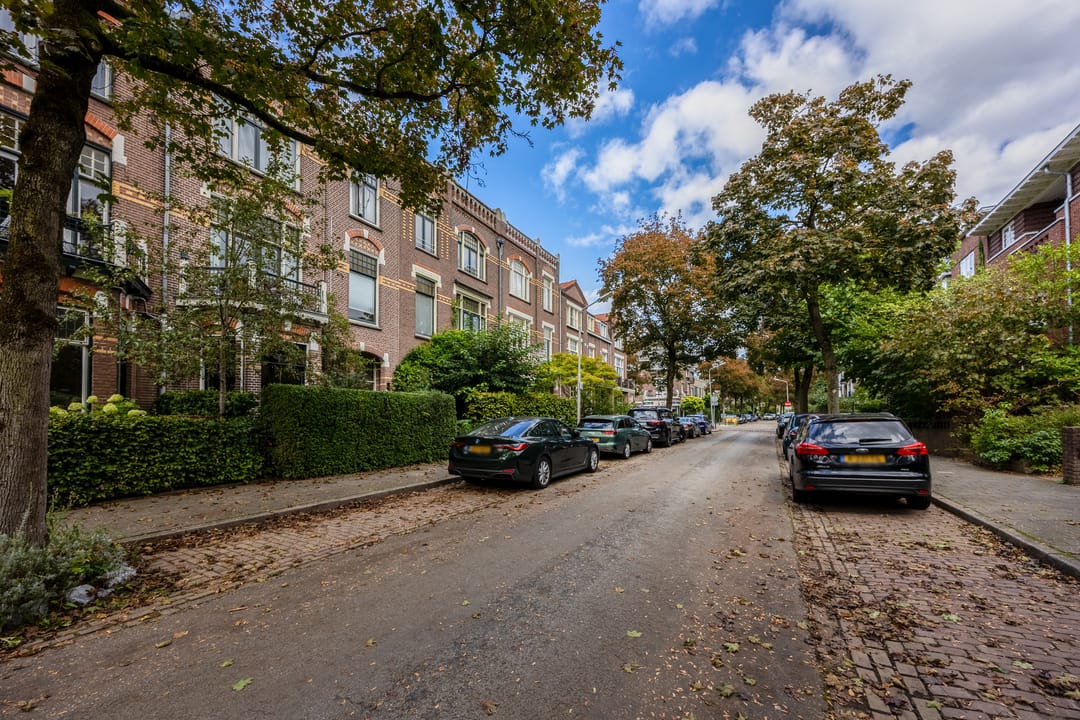 Photo 37 of Pater Brugmanstraat 35