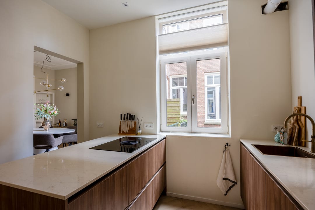 Photo 8 of Pater Brugmanstraat 35