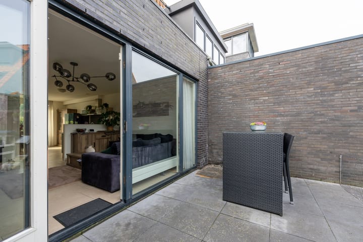 Tussenwoning te koop: Borghesepark 45, Purmerend