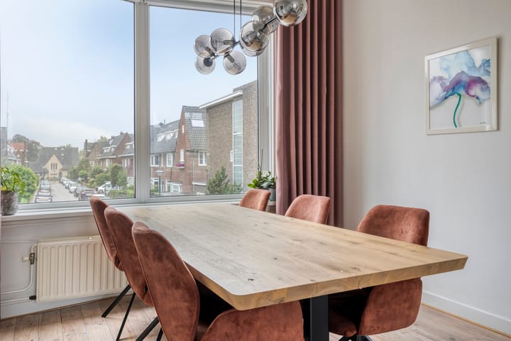 Tussenwoning te koop: Pierre Cuypersstraat 12, Roermond