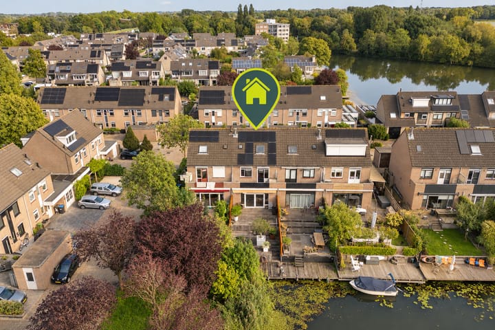 Tussenwoning te koop: Narva 4, Leerdam