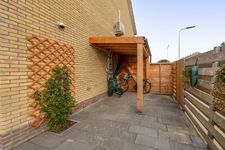 Hoekwoning te koop: Botter 24, Lemmer