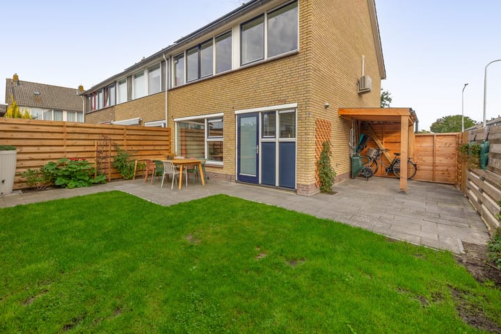 Hoekwoning te koop: Botter 24, Lemmer