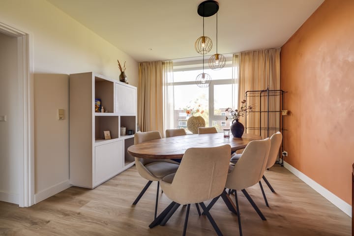 Appartement te koop: Germanenlaan 132, Apeldoorn