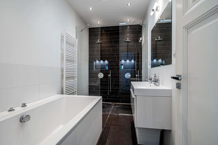 Appartement te koop: Van Beverningkstraat 107, 'S-Gravenhage