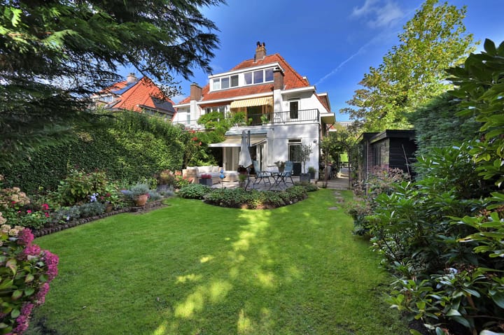 Twee-onder-één-kap te koop: Park Vronesteyn 22, Voorburg