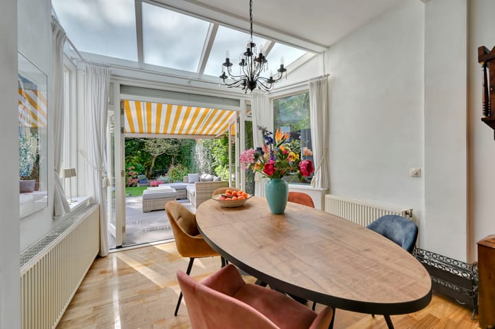 Twee-onder-één-kap te koop: Park Vronesteyn 22, Voorburg