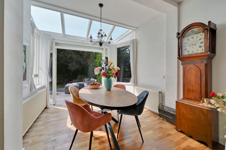 Twee-onder-één-kap te koop: Park Vronesteyn 22, Voorburg