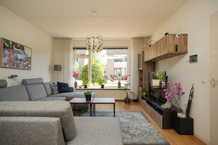 Tussenwoning te koop: Geerhofstraat 36, Hurwenen