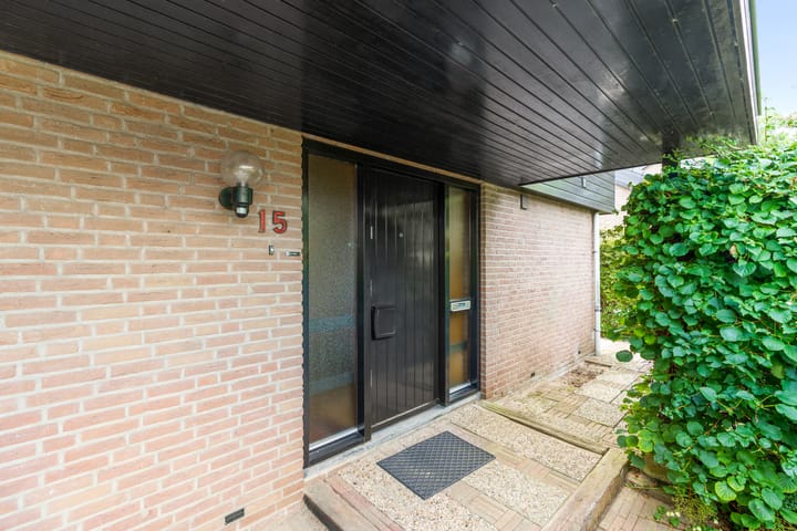 Twee-onder-één-kap te koop: Jan Dorrekenskade-Oost 15, Waddinxveen