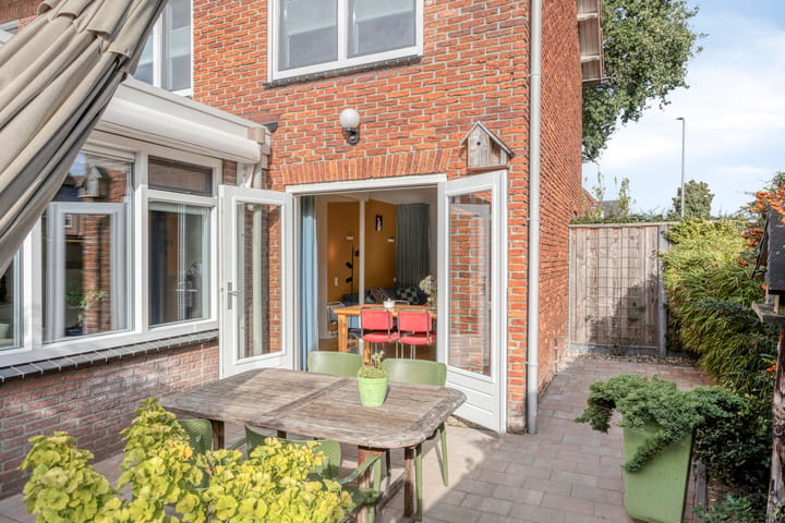 Hoekwoning te koop: Anjerstraat 61, Oldenzaal