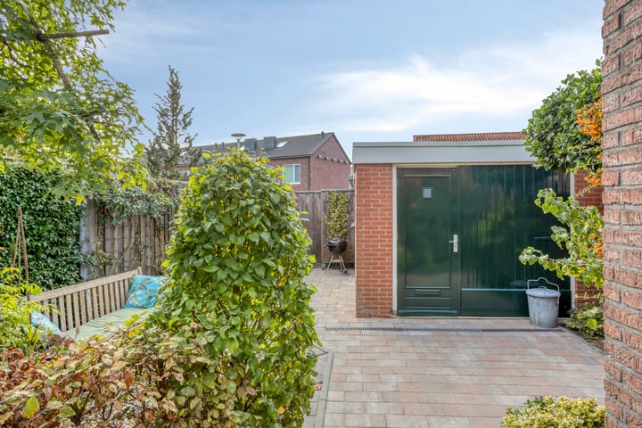 Hoekwoning te koop: Anjerstraat 61, Oldenzaal