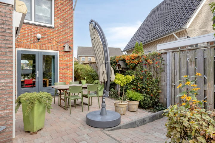 Hoekwoning te koop: Anjerstraat 61, Oldenzaal