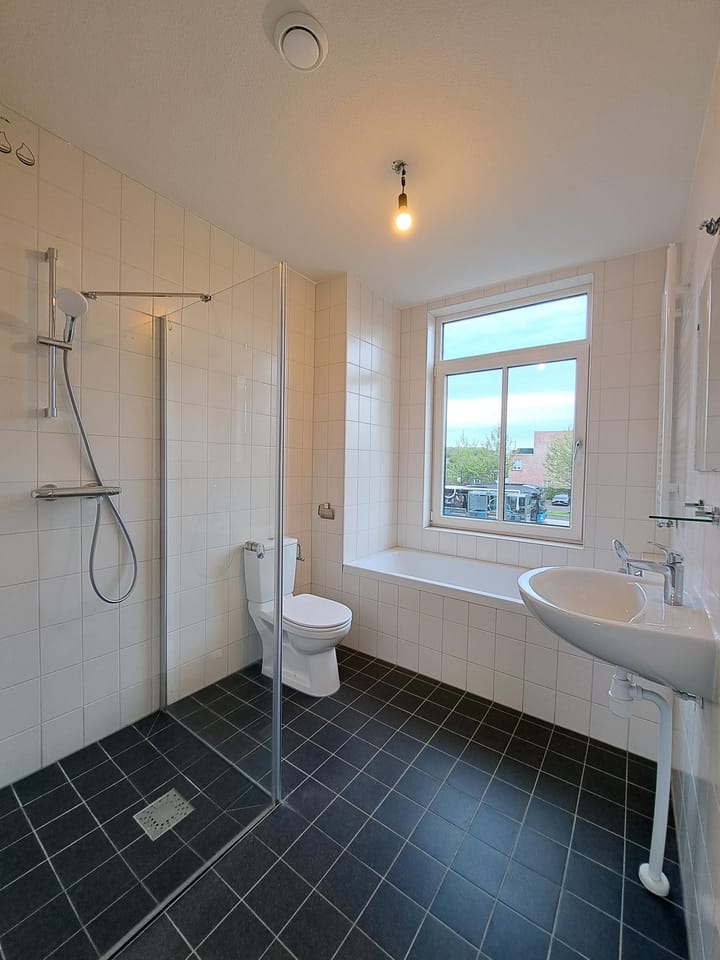 Tussenwoning te huur: Hanumanpad 2, Almere
