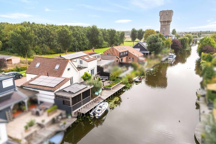Twee-onder-één-kap te koop: Schelpweg 34, Strijen