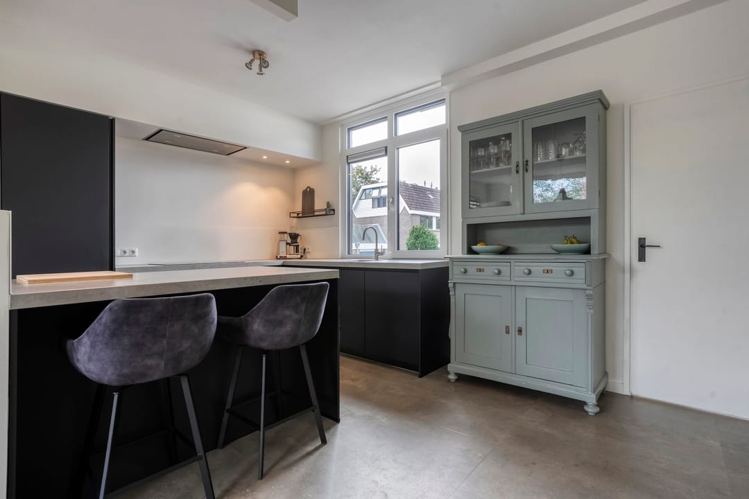 Photo 8 of Esdoornhof 72
