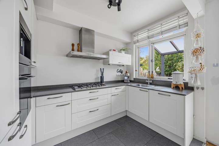 Appartement te koop: van Watervlietstraat 31, Voorburg