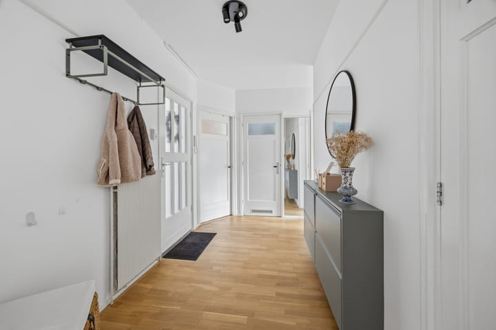 Appartement te koop: van Watervlietstraat 31, Voorburg