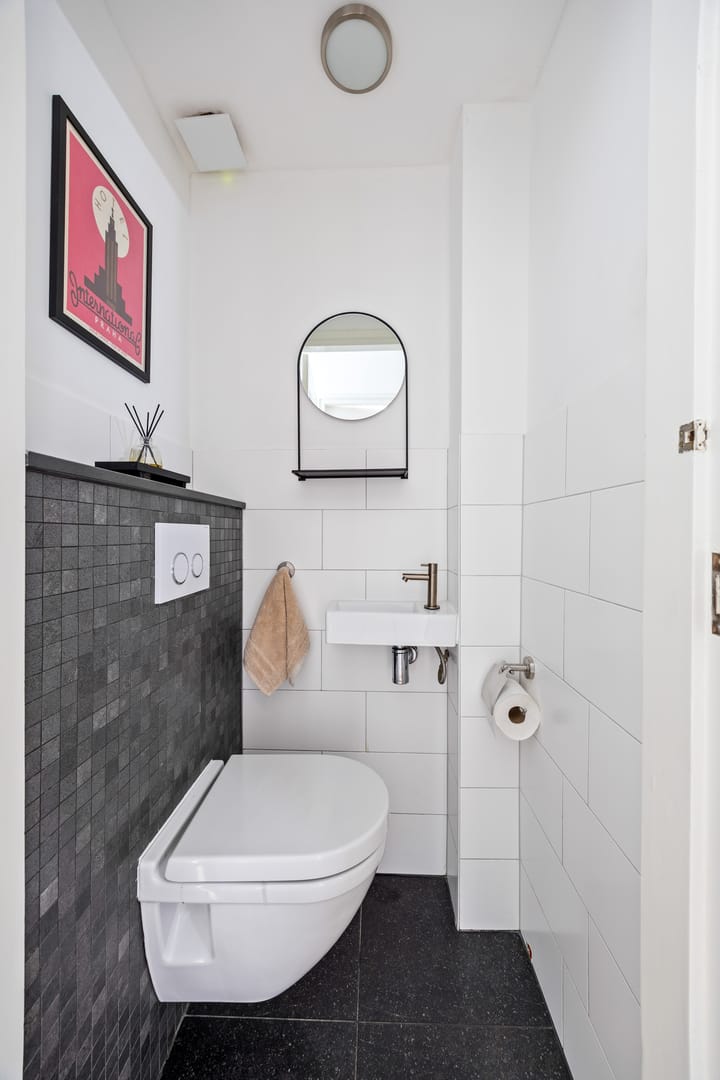 Appartement te koop: van Watervlietstraat 31, Voorburg