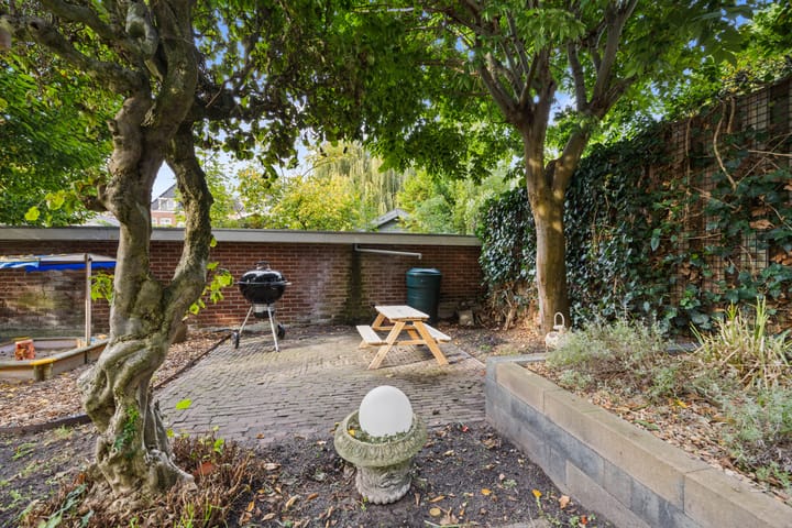 Appartement te koop: van Watervlietstraat 31, Voorburg