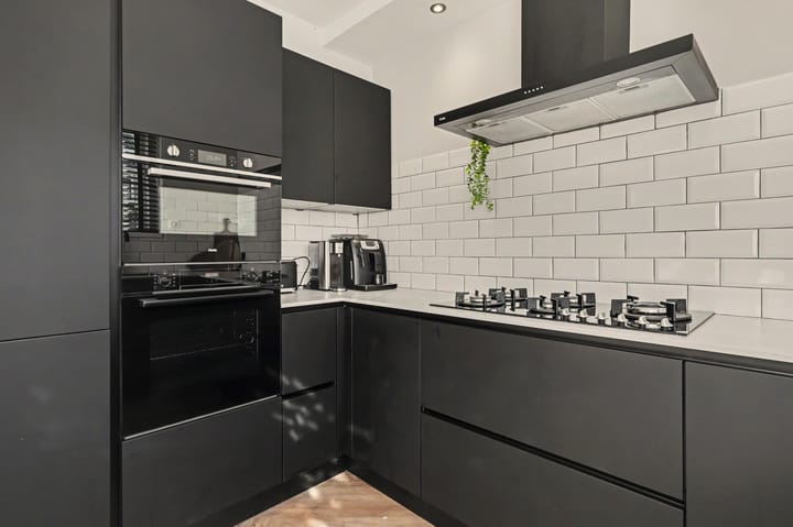 Tussenwoning te koop: Borodinlaan 20, Schiedam