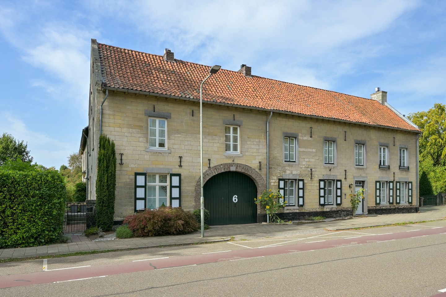 Foto 1 van Tussen de Bruggen 6