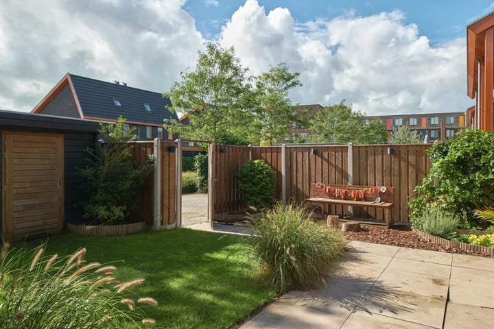 Tussenwoning te koop: Korte Venen 6, Heerenveen