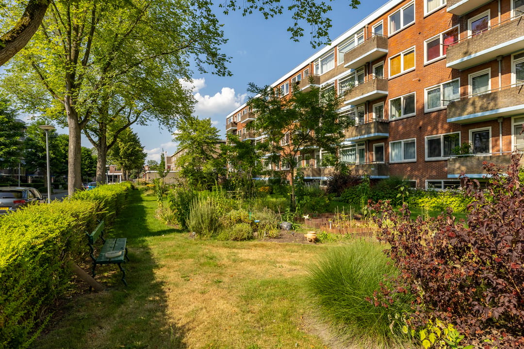 Photo 2 of Van Lenneplaan 75