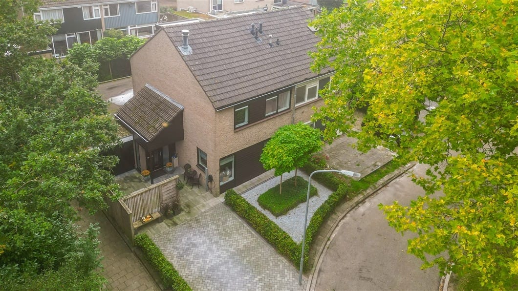 Photo 32 of Lingestraat 25