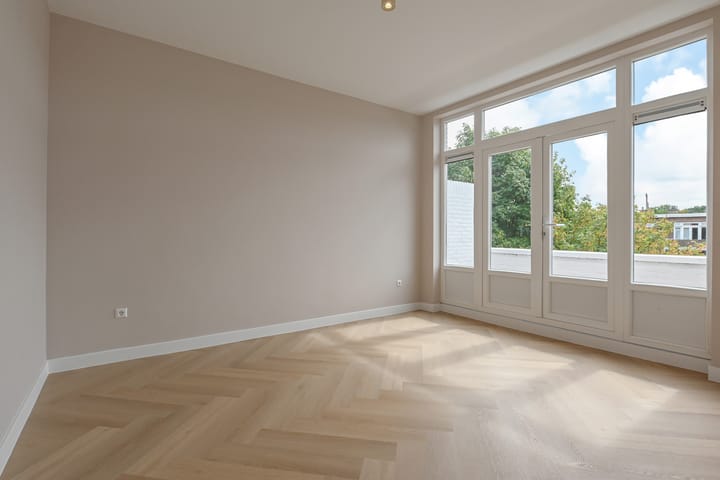 Appartement te koop: Waalsdorperweg 305, 'S-Gravenhage