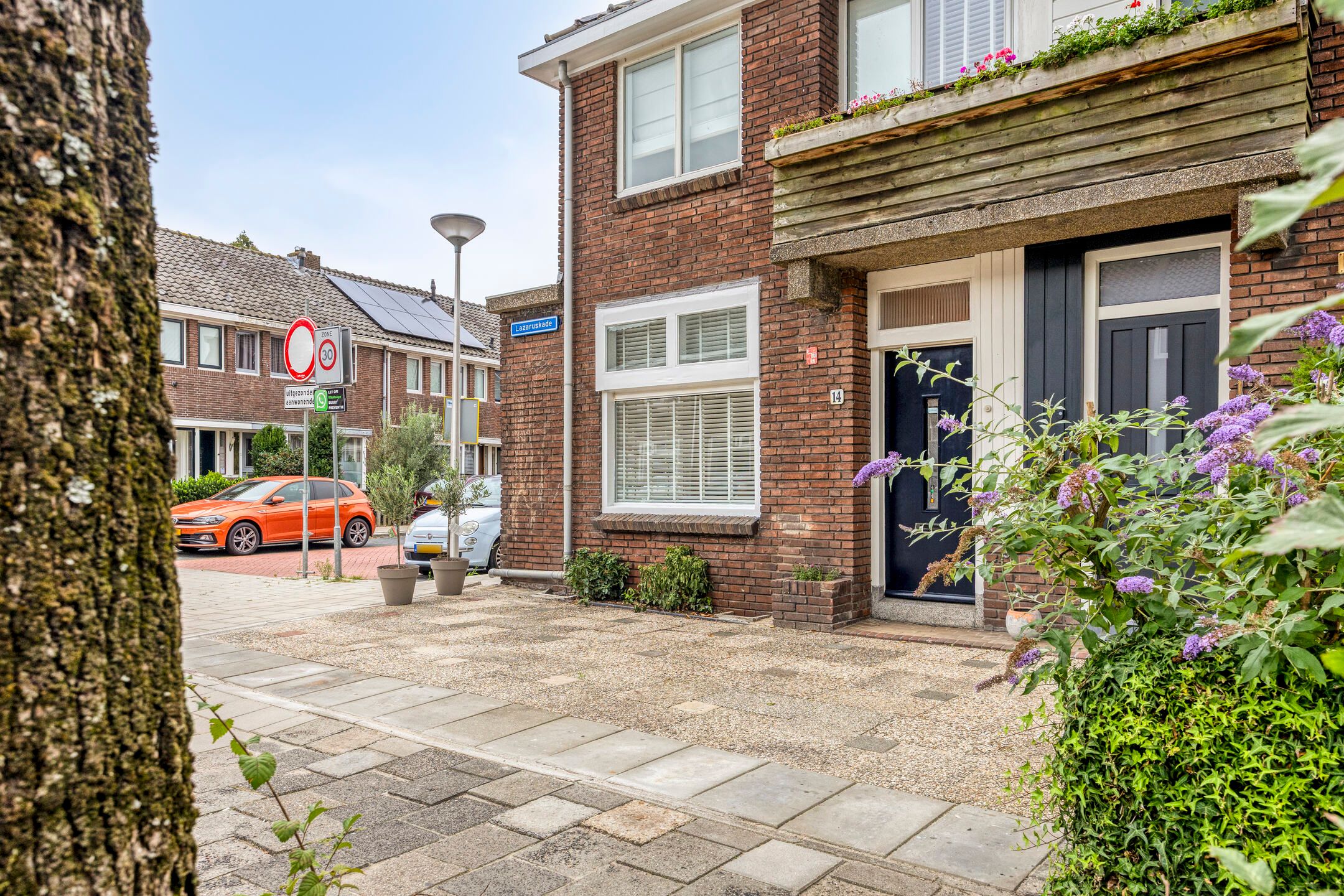 Foto 6 van Lazaruskade 14