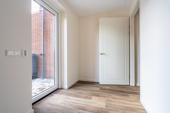 Tussenwoning te koop: Zeshuizen 19, Delfzijl