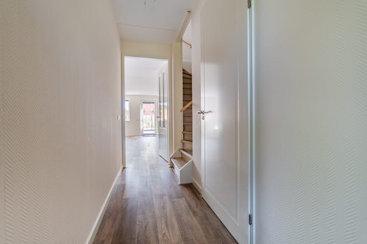 Tussenwoning te koop: Zeshuizen 19, Delfzijl