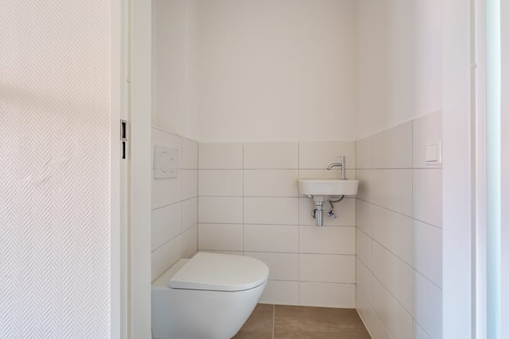 Tussenwoning te koop: Zeshuizen 19, Delfzijl
