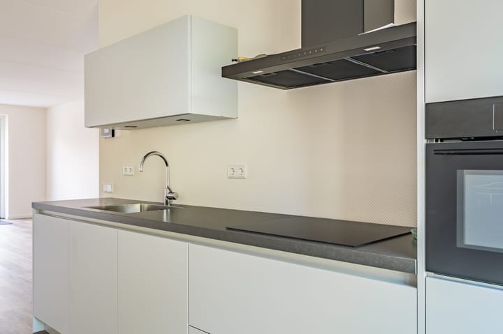 Tussenwoning te koop: Zeshuizen 19, Delfzijl
