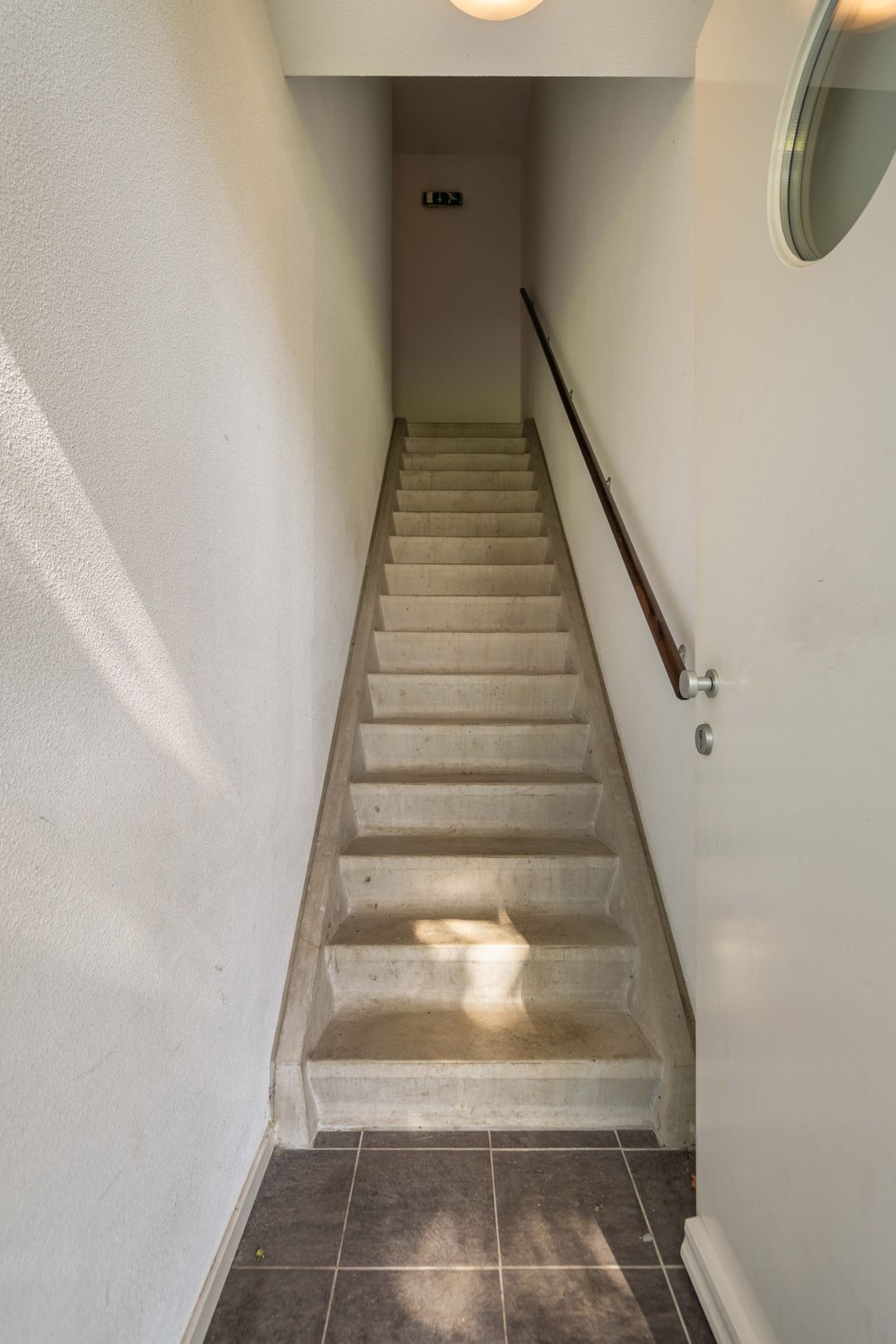 Photo 7 of Overweertstraat 99
