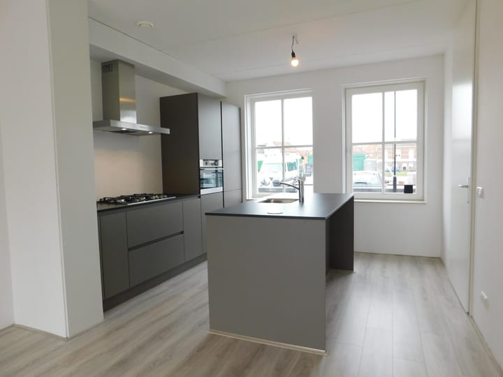 Tussenwoning te huur: Weergang 14, Geertruidenberg