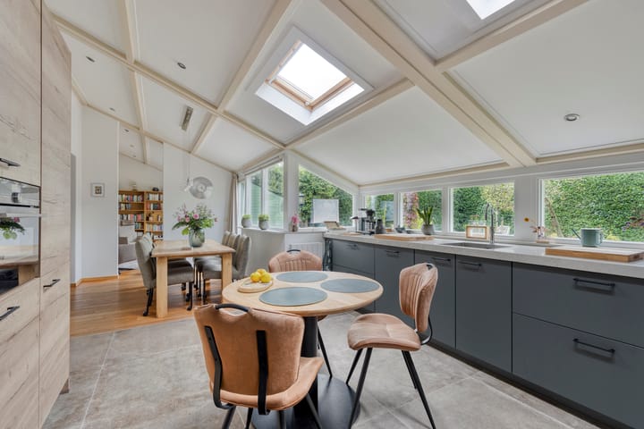 Hoekwoning te koop: Burgemeester van Oerslaan 20, Oosterhout (Nb)