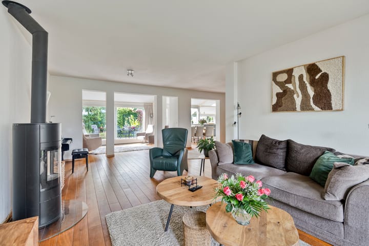 Hoekwoning te koop: Burgemeester van Oerslaan 20, Oosterhout (Nb)