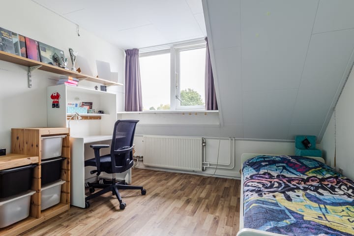 Twee-onder-één-kap te koop: Tolschestraat 13A, Velp (Nb)